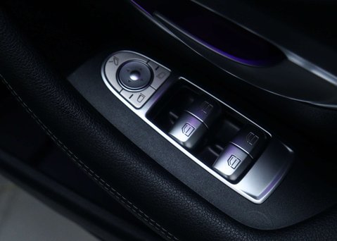 Mercedes-Benz E Class 2.0 E300h MHEV AMG Line Night Edition (Premium Plus) Coupe 2dr Petrol Hybri 43