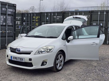 Toyota Auris 1.8 VVT-h T Spirit Hatchback 5dr Petrol Hybrid CVT Euro 5 (s/s) (136 ps) 8