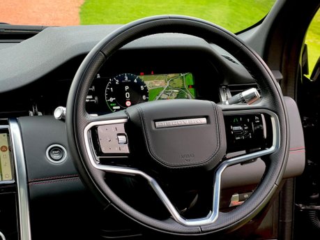 Land Rover Discovery Sport R-DYNAMIC HSE 21