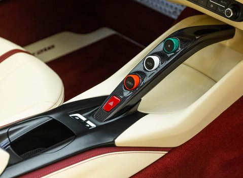 Ferrari 812 Superfast 19