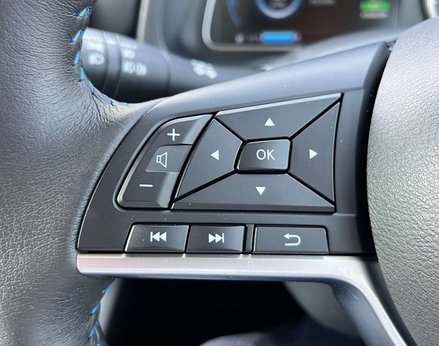 Nissan LEAF Leaf N-Connecta Electric 110Kw 39kWh (AUTOMATIC) 5dr 69