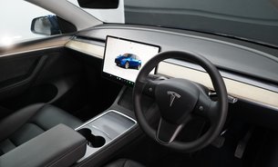 Tesla Model Y RWD Comfort Suspension GROK AI Deep Blue Metallic Adaptive LEDs 1Owner VATQ 2