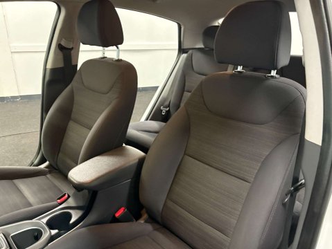 Hyundai IONIQ 1.6 IONIQ Premium FHEV Semi-Auto 5dr 50