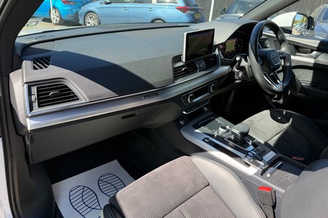 Audi Q5 TDI QUATTRO S LINE - PANORAMIC SUNROOF -TECH PACK -VIRTUAL COCKPIT 25