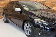 Volvo V40 2.0 T5 R-Design Pro Hatchback 5dr Petrol Auto Euro 6 (s/s) (245 ps) 32