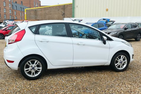 Ford Fiesta 1.0 T ZETEC FULL SERVICE HISTORY! 6 SERVICES! JUST £20 ROAD TAX! 12