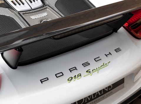 Porsche 918 Spyder 33