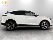 Nissan Qashqai 1.3 DIG-T MHEV N-Connecta SUV 5dr Petrol Hybrid Manual Euro 6 (s/s) (140 ps 8