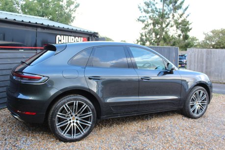 Porsche Macan 2.0T SUV 5dr Petrol PDK 4WD Euro 6 (s/s) (265 ps) 8