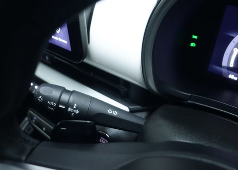 Fiat 600 1.2 600 La Prima HEV Auto 5dr 31