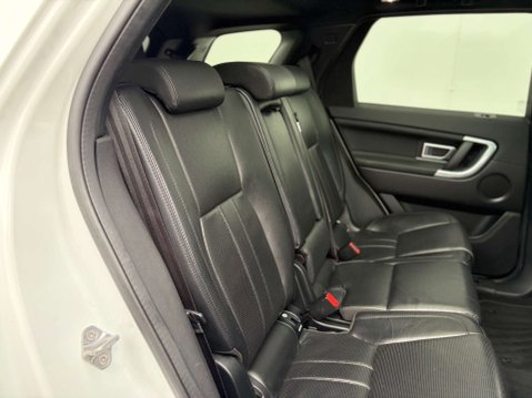 Land Rover Discovery Sport 2.0 Discovery Sport Black HSE TD4 Auto 4WD 5dr 25