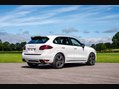 Porsche Cayenne GTS 8