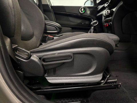 Mini Countryman 1.5 Countryman Cooper Auto 5dr 12