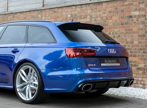 Audi RS6 Avant 24