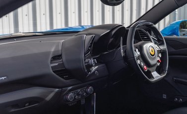 Ferrari 488 Spider 18