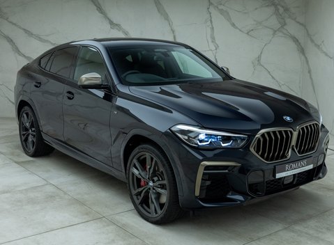 BMW X6 M50i 8