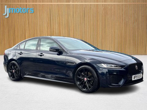 Jaguar XE 2.0 D180 R-Dynamic SE Saloon 4dr Diesel Auto Euro 6 (s/s) (180 ps) 23