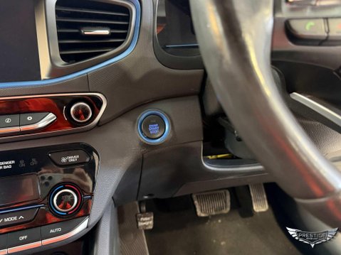 Hyundai IONIQ 1.6 h-GDi Premium DCT Euro 6 (s/s) 5dr 53