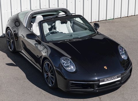 Porsche 911 (992) Targa 4S 8
