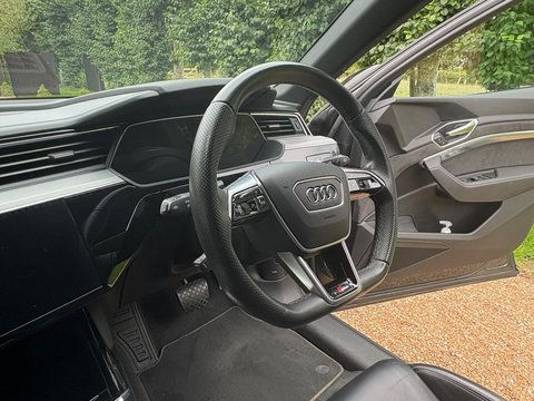 Audi E-Tron 55 Black Edition Auto quattro 5dr 95kWh 17