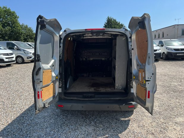 Ford Transit Connect AUTO SWB L1H1 Low Roof Limited Air Con Alloys Sensors EURO 6 NO VAT 9
