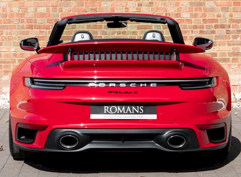 Porsche 911 Turbo S Cabriolet (992) 5