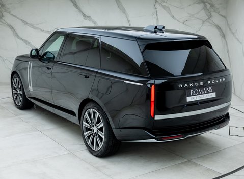Land Rover Range Rover P460e Autobiography LWB 9