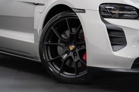 Porsche Taycan Performance Plus 93.4kWh GTS Saloon 4dr Electric Auto 4WD (11kW Charger) (5 2