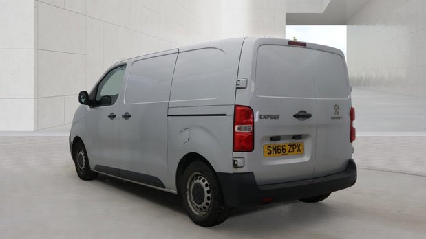 Peugeot Expert MWB L2H1 Low Roof Professional 266 Air Con Sensors EURO 6 NO VAT 6