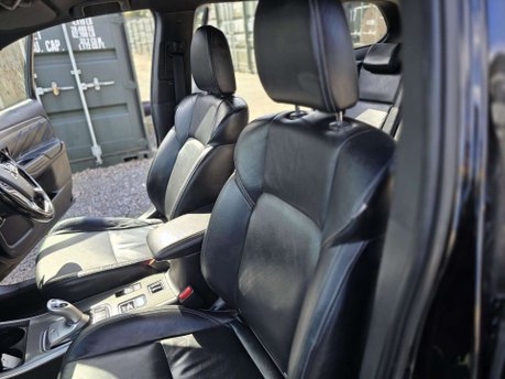 Mitsubishi Outlander 2.4h TwinMotor 13.8kWh 4h SUV 5dr Petrol Plug-in Hybrid CVT 4WD Euro 6 (s/s 38