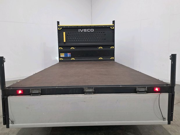 Iveco Daily Daily 2.3 35S16A8 Business Dropside 3750 WB Hi-Matic 10