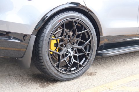 Land Rover Discovery 2023 R-DYNAMIC HSE MHEV GENUINE REAR SEAT CONVERSION URBAN 22 WHEELS  10