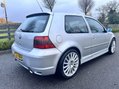 Volkswagen Golf R32 13