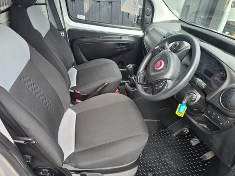 Fiat Fiorino 16V MULTIJET ADVENTURE 8