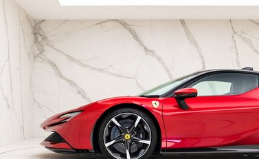 Ferrari SF90 Stradale 30