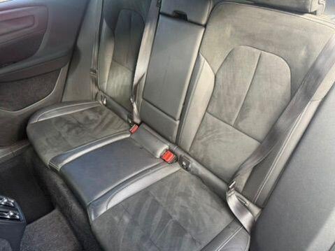 Volvo XC40 2.0 T4 R-Design Auto AWD Euro 6 (s/s) 5dr 14