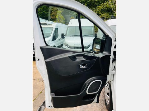 Vauxhall Vivaro 1.6 CDTi 2900 Sportive Panel Van 5dr Diesel Manual L1 H1 Euro 6 (120 ps) 40