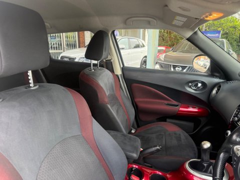 Nissan Juke 1.6 Acenta Premium Euro 5 (s/s) 5dr 15