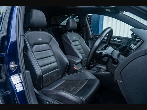 Volkswagen Golf 2.0 Golf R TSi 4Motion Semi-Auto 4WD 5dr 10