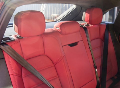 Porsche Macan Turbo 13