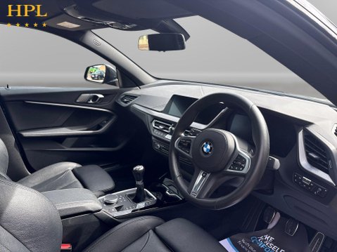 BMW 2 Series 1.5 218i M Sport Saloon 4dr Petrol Manual Euro 6 (s/s) (136 ps) Alloys - Bl 12