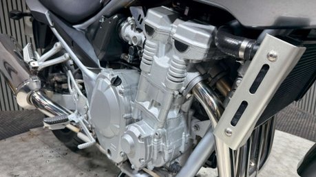 Suzuki Bandit GSF 650 2009 ONLY 13K NEW MOT JUST SERVICED A2 650CC 15