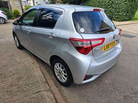 Toyota Yaris 1.5 VVT-h Icon Tech E-CVT Euro 6 (s/s) 5dr 31