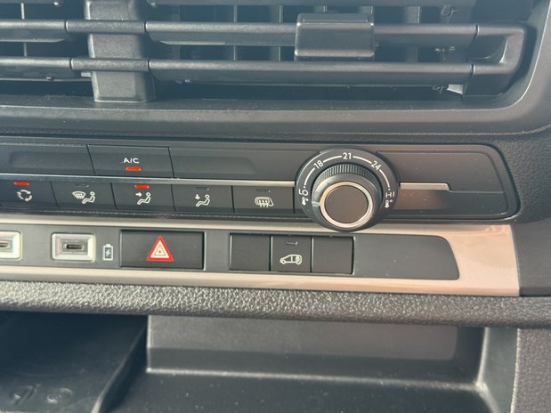 Toyota Proace MWB L2H1 (SOLD KH) Low Roof 3100 Air Con Sensors EURO 6 34