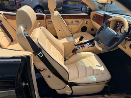 Bentley Azure 6.8 Convertible 2dr Petrol Automatic (422 g/km, 385 bhp) 23