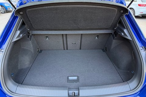 Volkswagen T-Roc R TSI 4MOTION DSG - LAPOIZ BLUE -FULL VOLKSWAGEN SERVICE HISTORY -CARPLAY 48