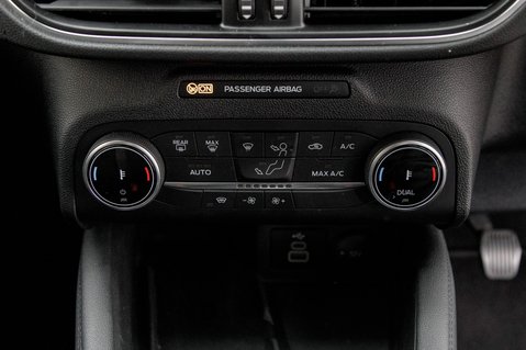 Ford Kuga TITANIUM EDITION 36