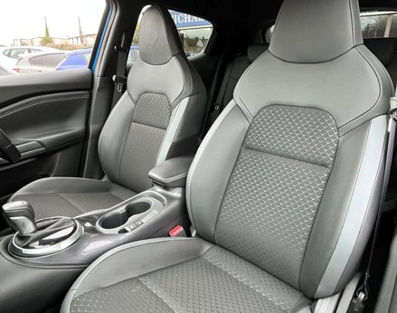 Nissan Juke 1.0 Juke N-Connecta DiG-T Semi-Auto 5dr 68