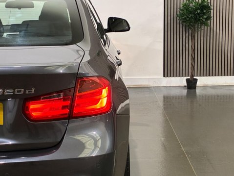 BMW 3 Series 2.0 320d M Sport Auto Euro 5 (s/s) 4dr 23
