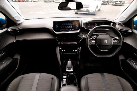Peugeot 208 ALLURE PREMIUM 3